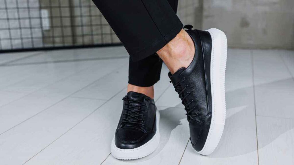 Explorando o Estilo Streetwear com Sapatos Masculinos