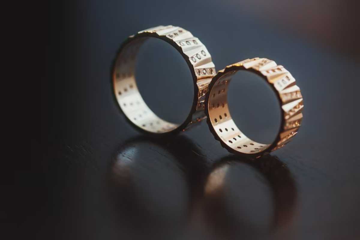 Tudo o que você precisa saber sobre alianças de casamento em ouro 18k Tudo o que você precisa saber sobre alianças de casamento em ouro 18k