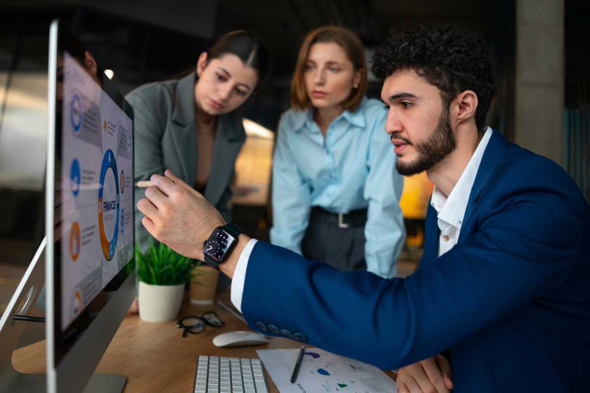 Como softwares de vendas aumentam a conversão de leads em clientes Como softwares de vendas aumentam a conversão de leads em clientes