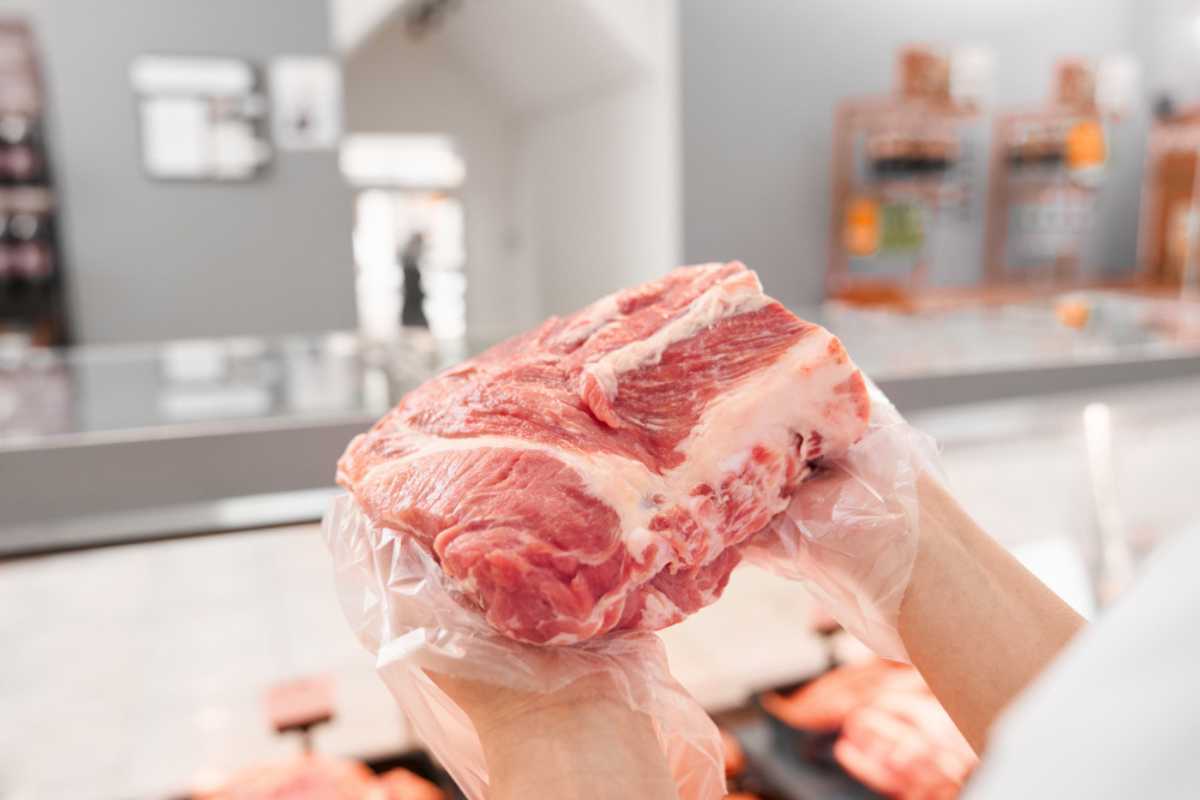 Comprar carne no delivery é confiável? O que verificar na hora do pedido Comprar carne no delivery é confiável? O que verificar na hora do pedido
